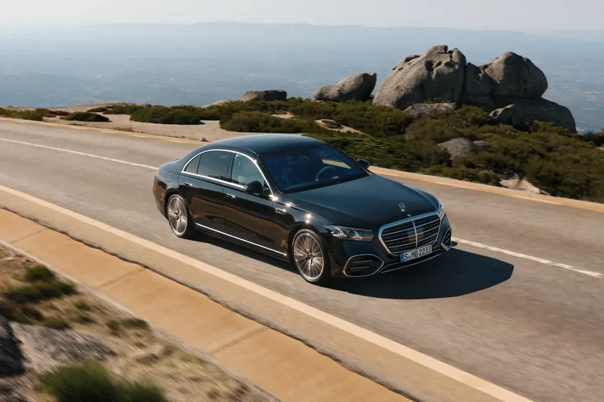 Mercedes S-Klasse (2026): Facelift bringt beheizte Sicherheitsgurte