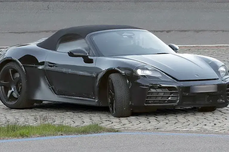 Porsche-Chef fährt den elektrischen 718 – und lobt ihn!