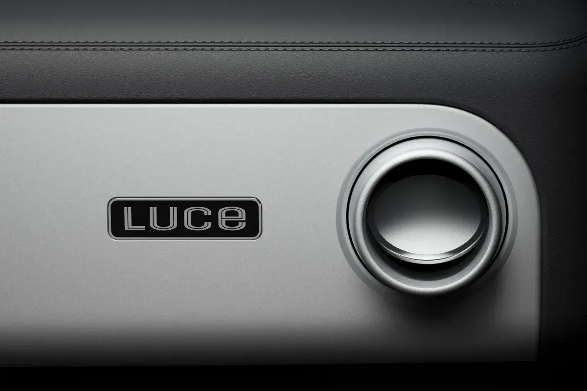 Ferrari Luce: Italiens erster Stromer zeigt radikales Interieur!