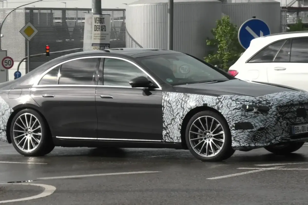 Mercedes S-Klasse Facelift: Ein Blick in die Zukunft.