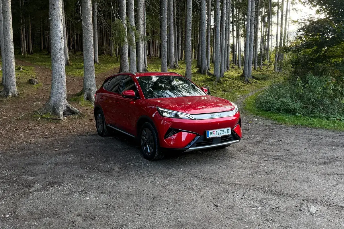 BYD Atto 3 Evo in Ruby Red